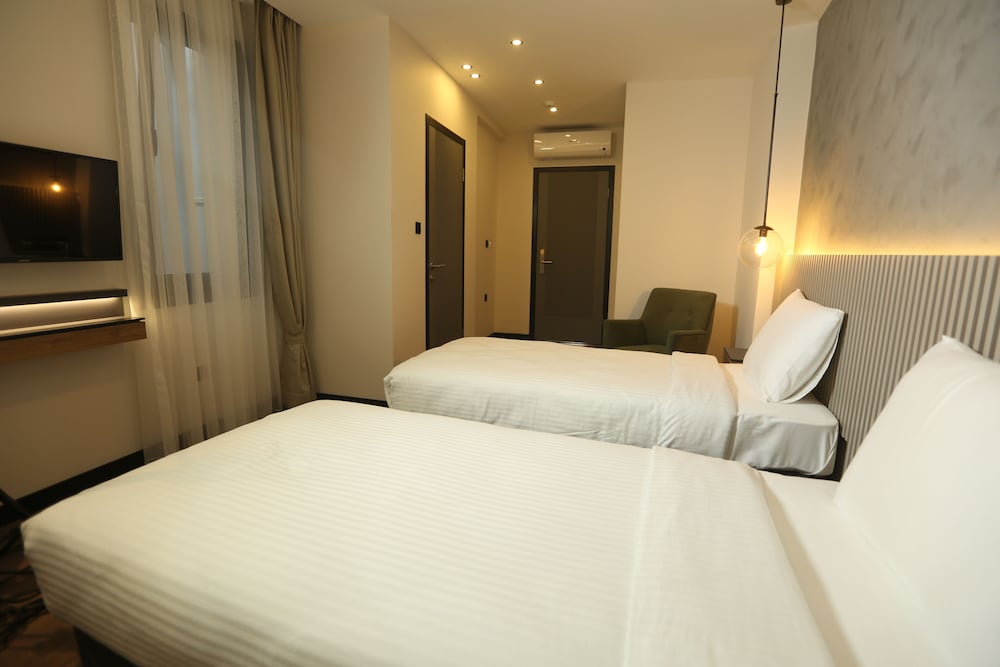 Moja City Hotel 6/16