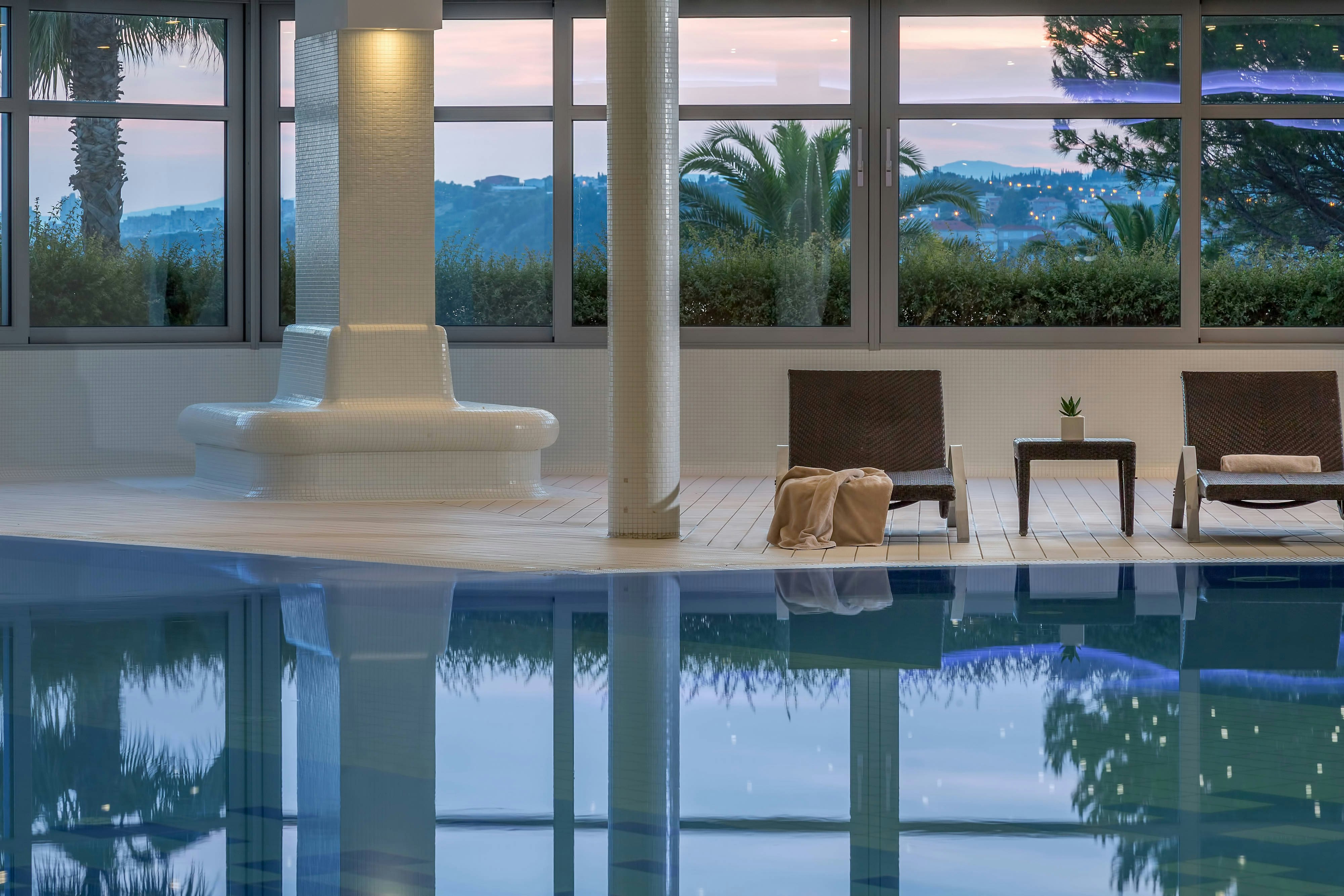 Le Meridien Lav 27/76