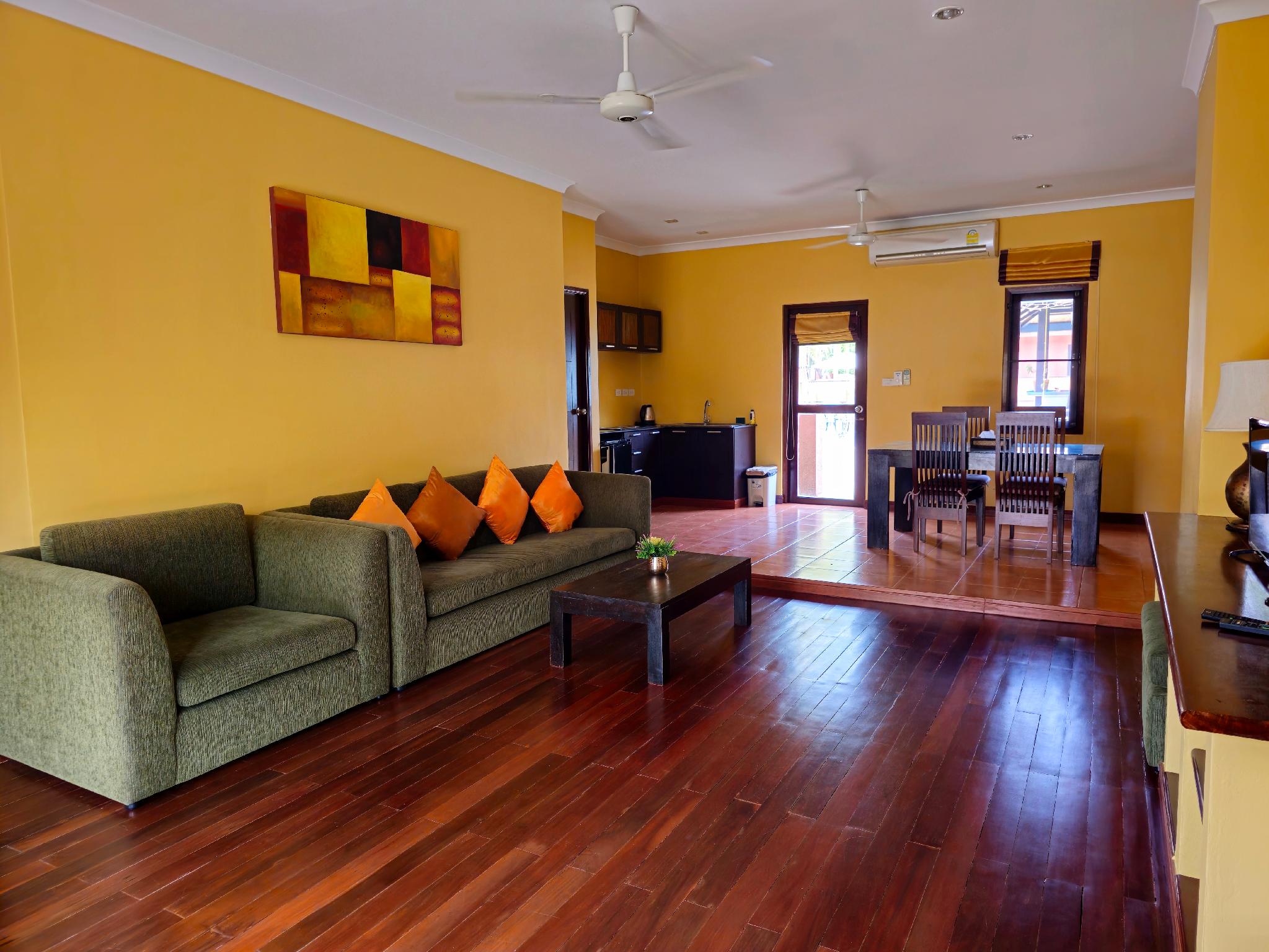 2 Bedrooms, Pool, Villa