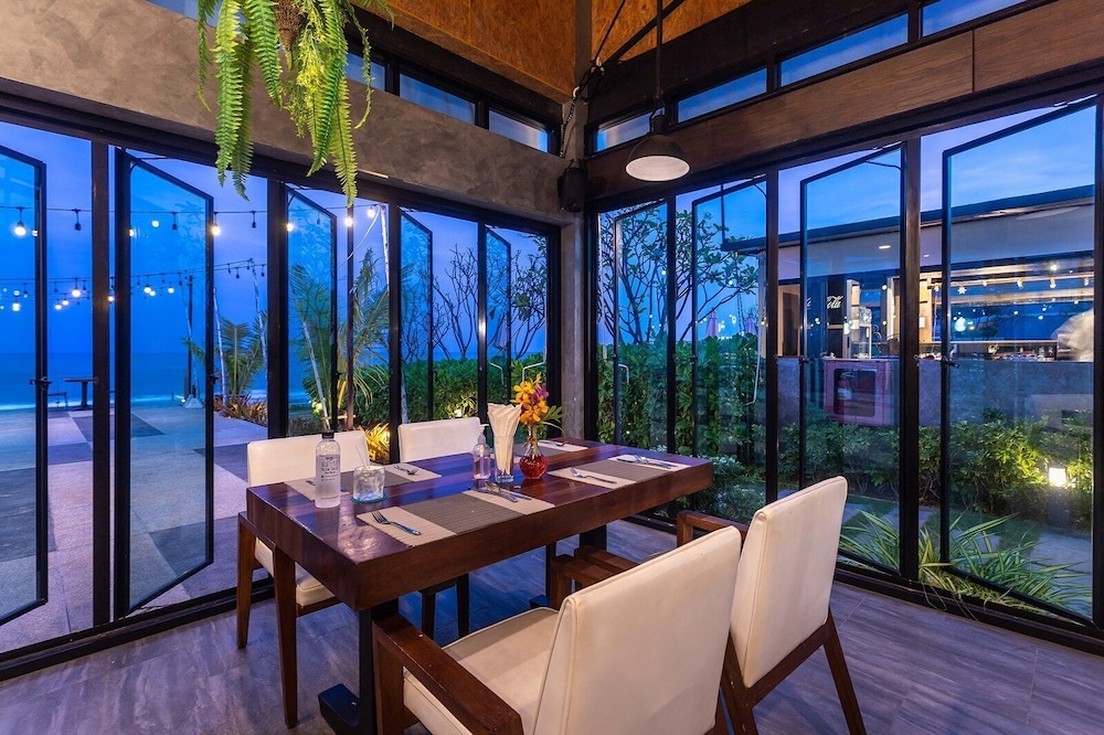 Coral Tree Villa Huahin 52/72
