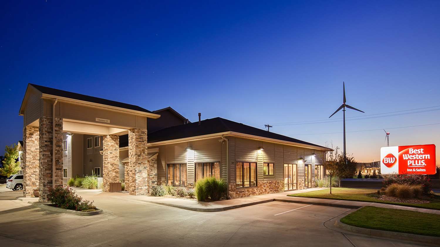 Best Western Plus Night Watchman Inn & Suites 2/22