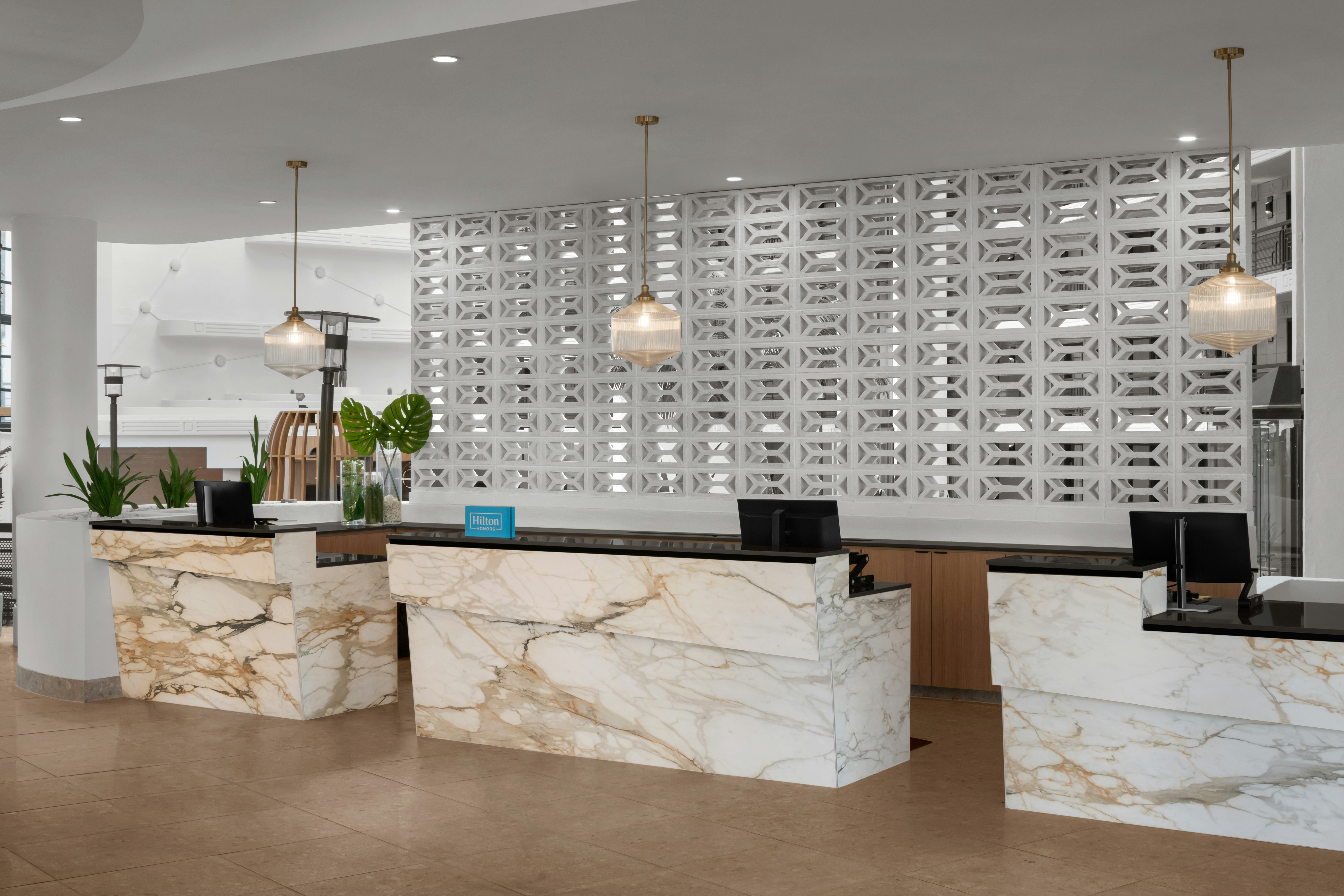 Embassy Suites by Hilton Phoenix Biltmore 11/45