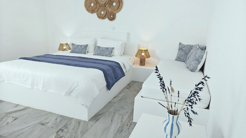 Narges Hotel 10/50