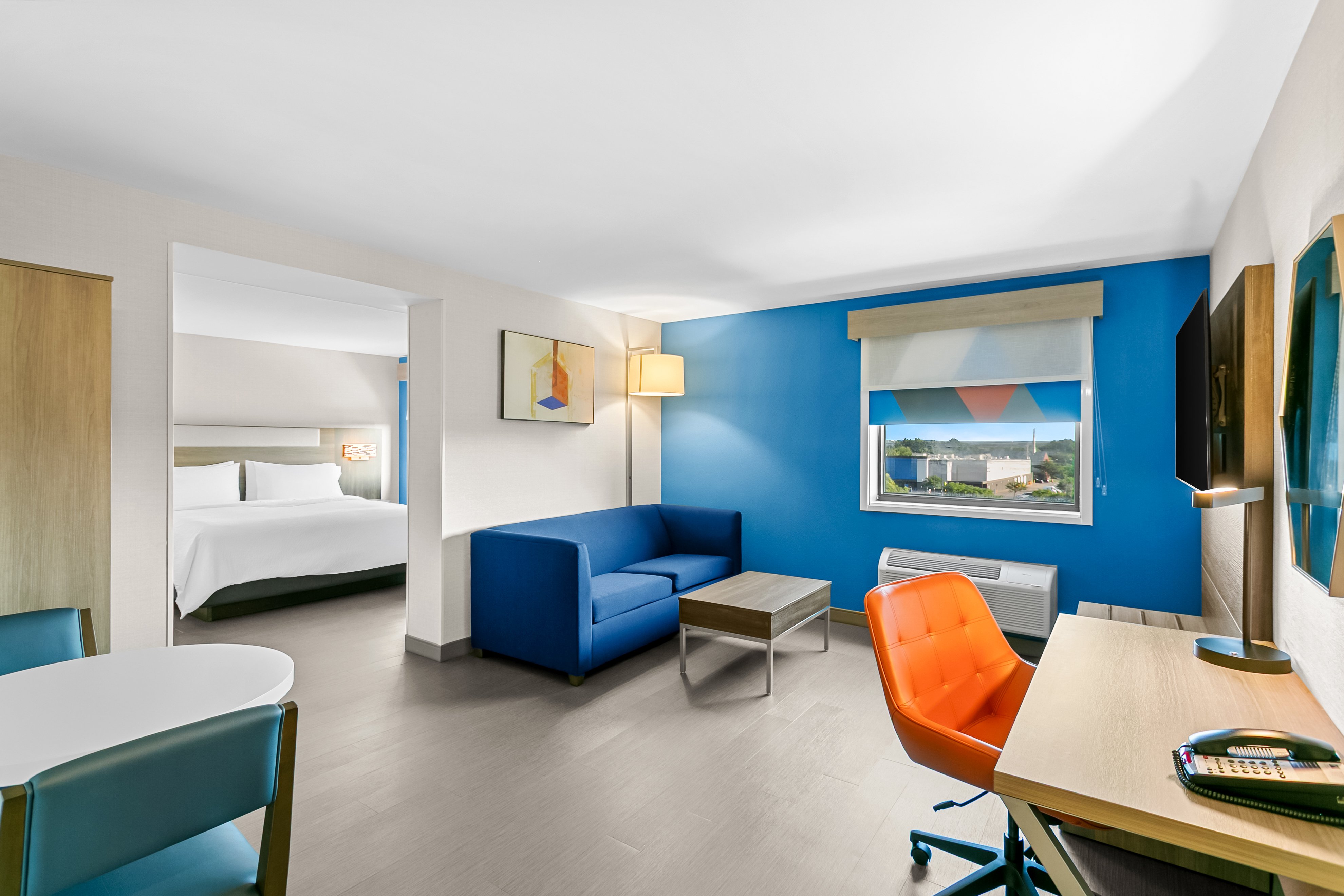 Holiday Inn Express And Suites Baltimore West Catonsville 30/66