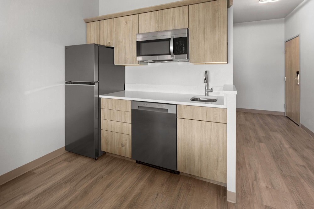 Microtel Inn & Suites by Wyndham Tooele 6/46