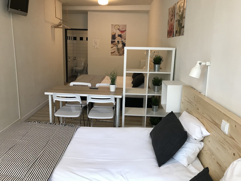 Hotel Beez NO.106 22/45