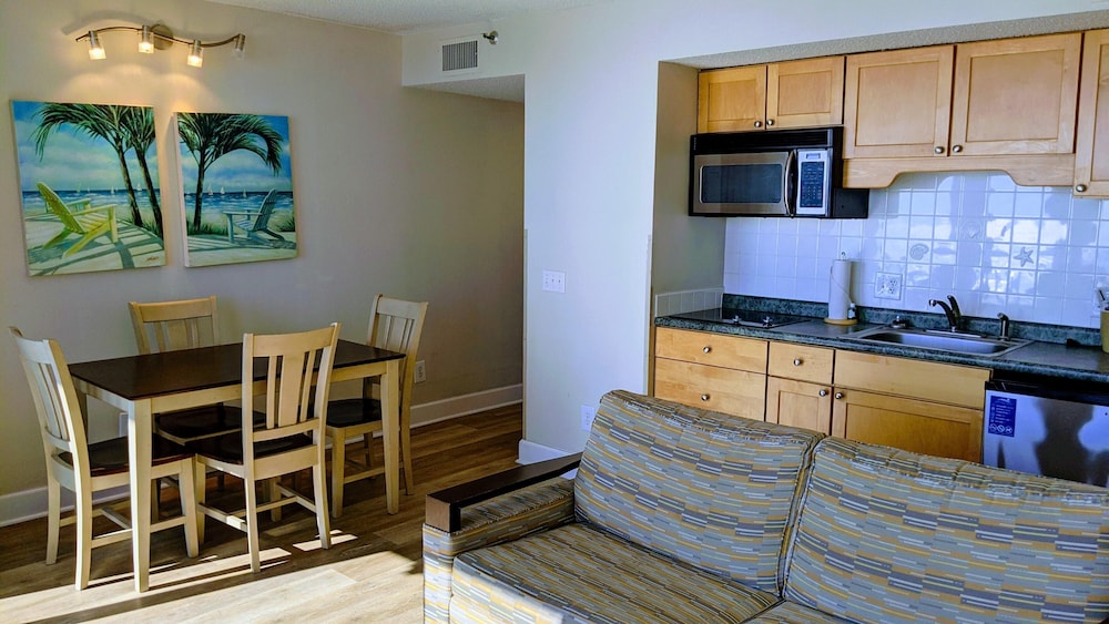 Shell Island Resort - All Oceanfront Suites 38/68