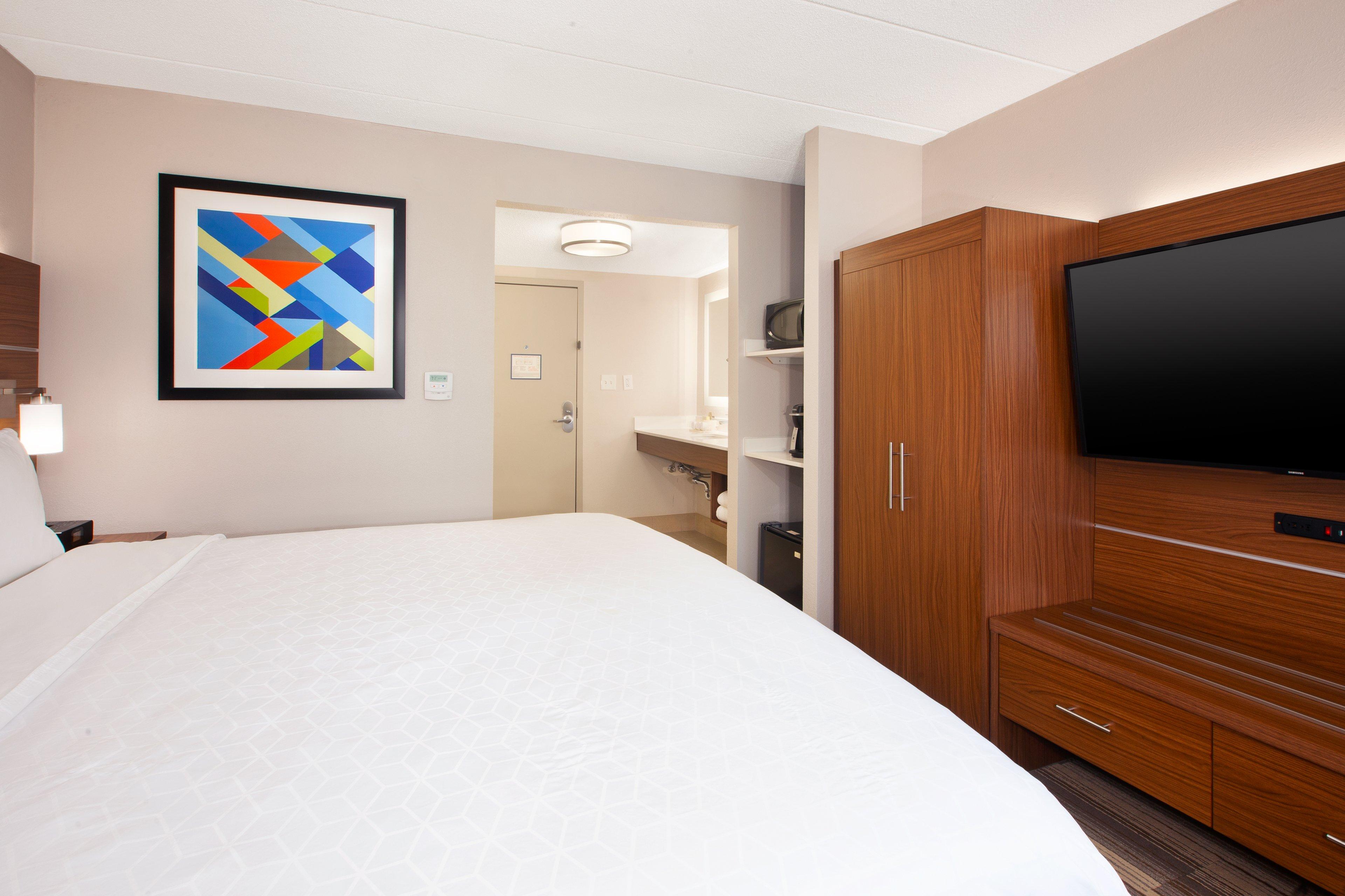 غرفة بسرير كينج، Holiday Inn Express Fairfax - Arlington Boulevard 4/7