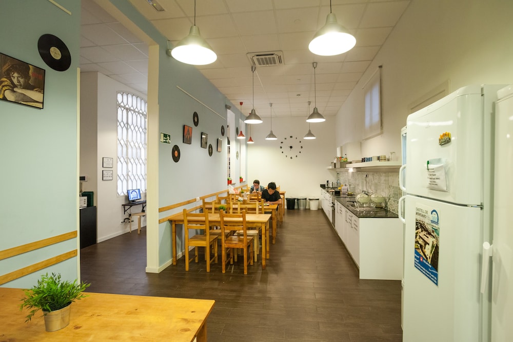 360 Hostel Barcelona Arts&Culture 48/59