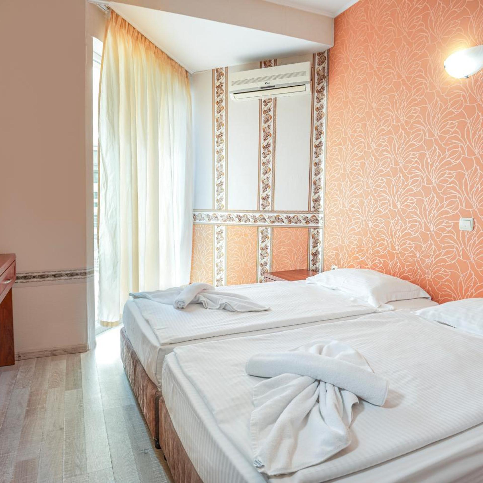LOTOS HOTEL 20/61