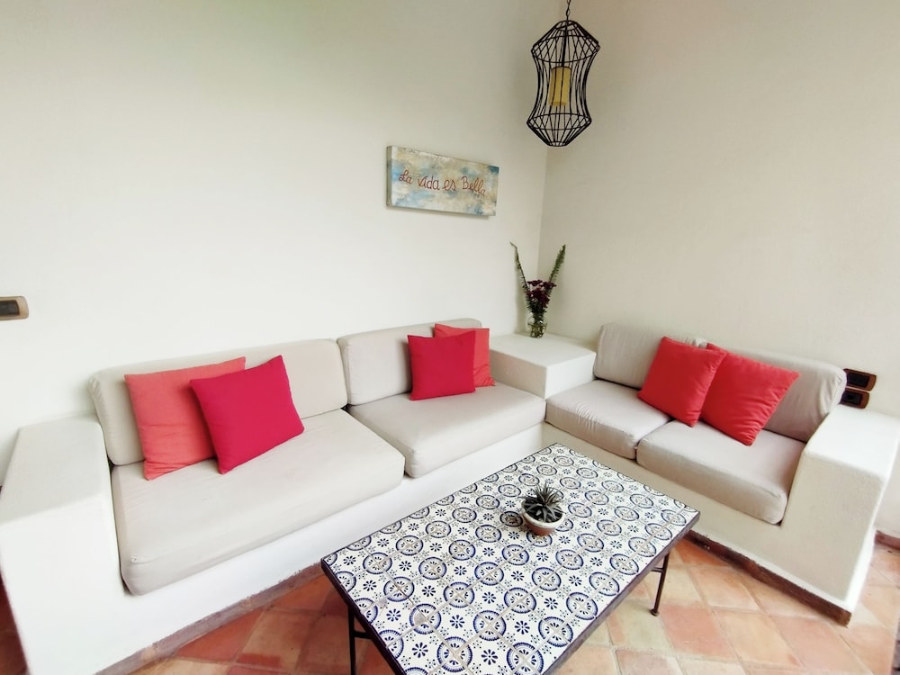 Guaycura Boutique Hotel Spa 46/72