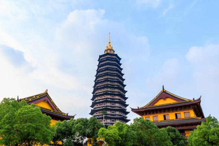 Ramada Encore by Wyndham Wuhan West 6/37