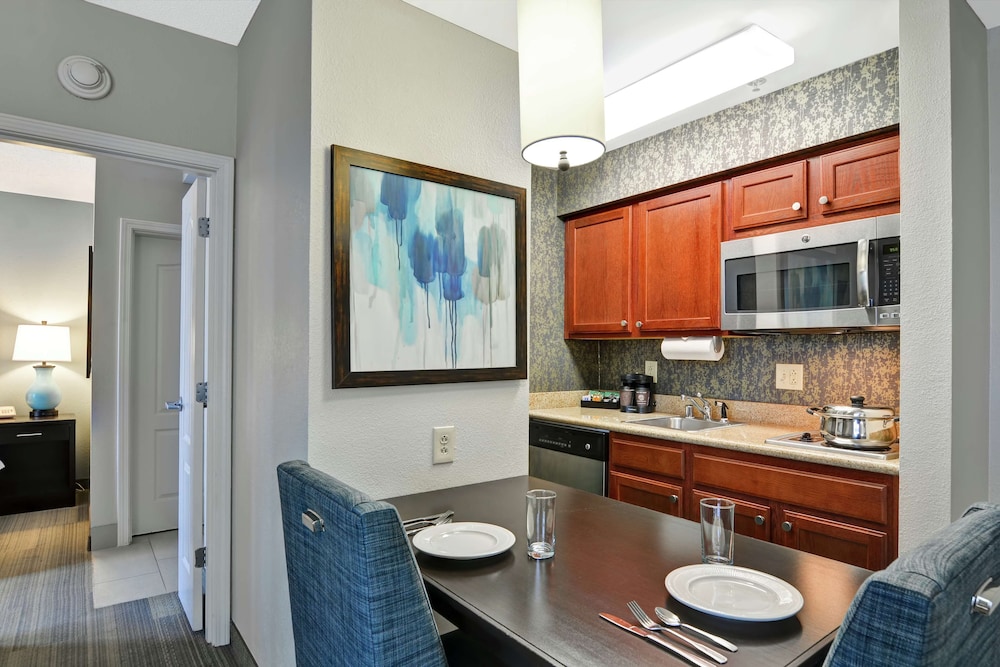 Homewood Suites by Hilton Lexington Fayette Mall 16/45