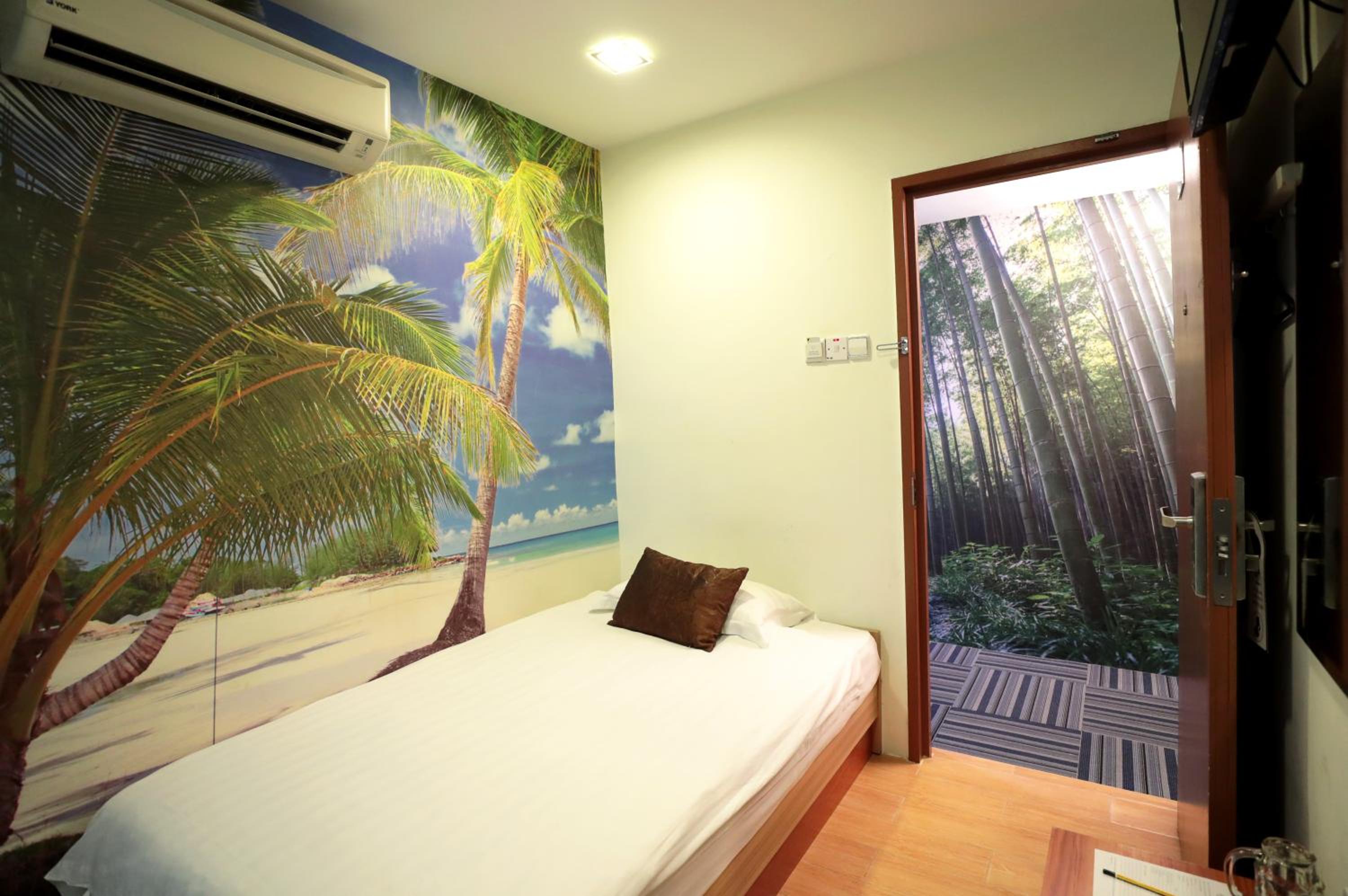 Standard, Single, Single Bed, Shared Bathroom