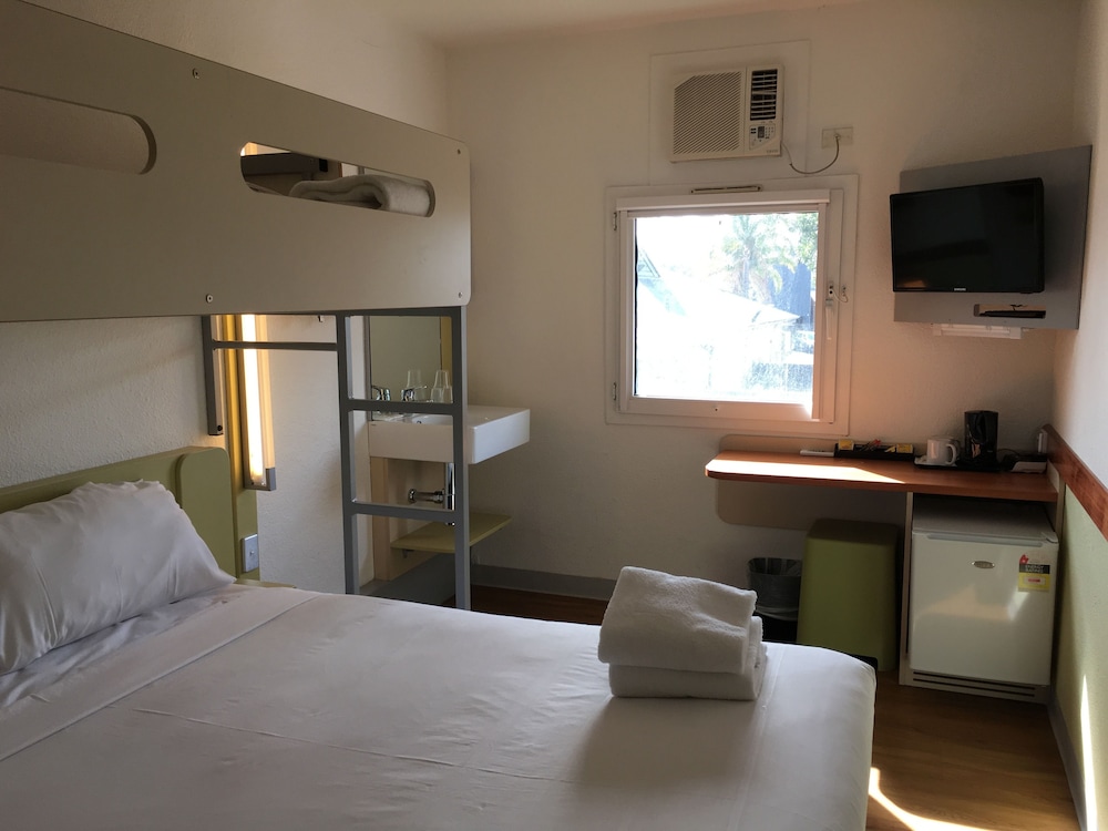Ibis Budget St Peters 30/54