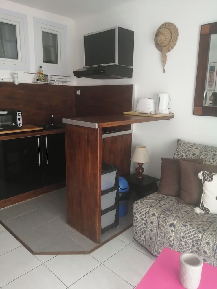 Marazur Apartments 5/50