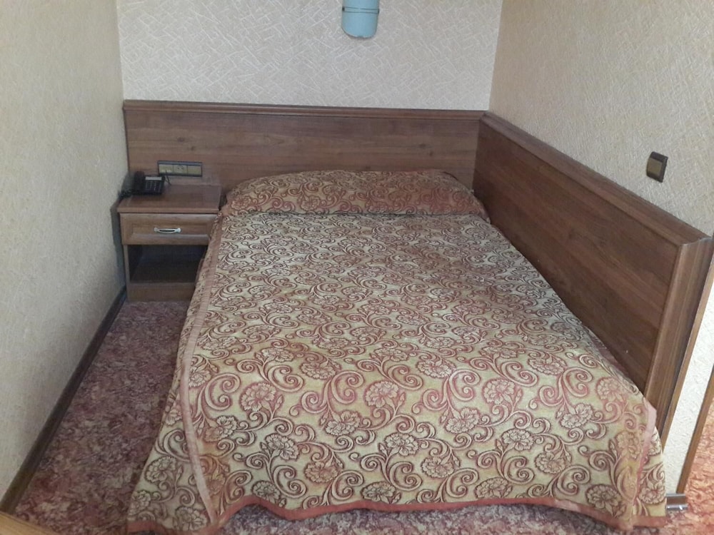 Bristol Hotel 21/50