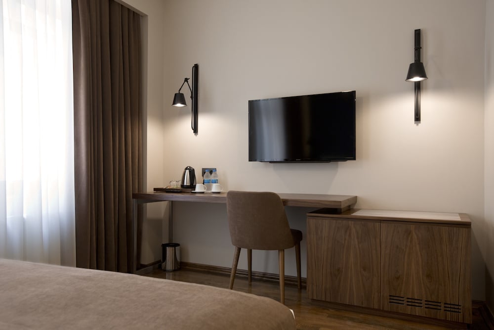 Snog Rooms & Suites 20/23