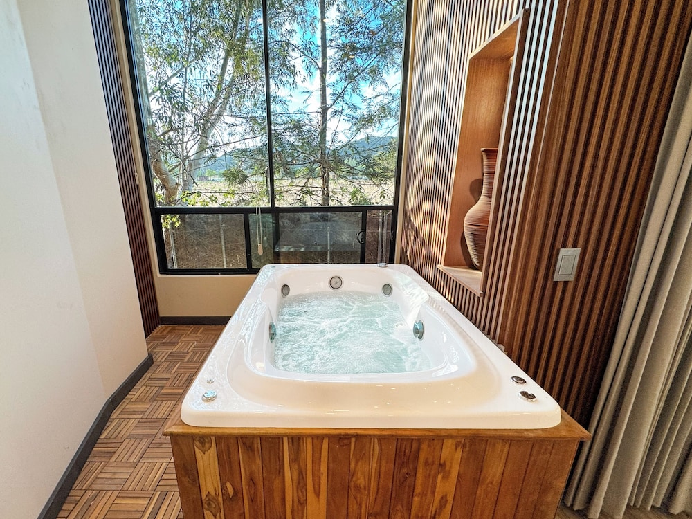 HOTEL BOUTIQUE VALLE DE GUADALUPE 58/83