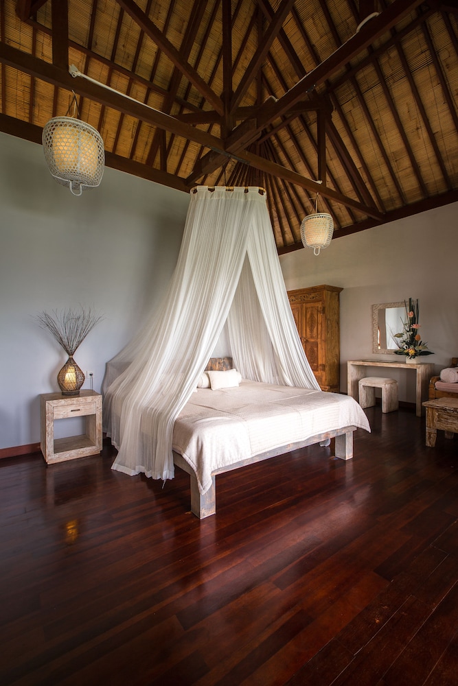 Ecosfera Hotel 11/50