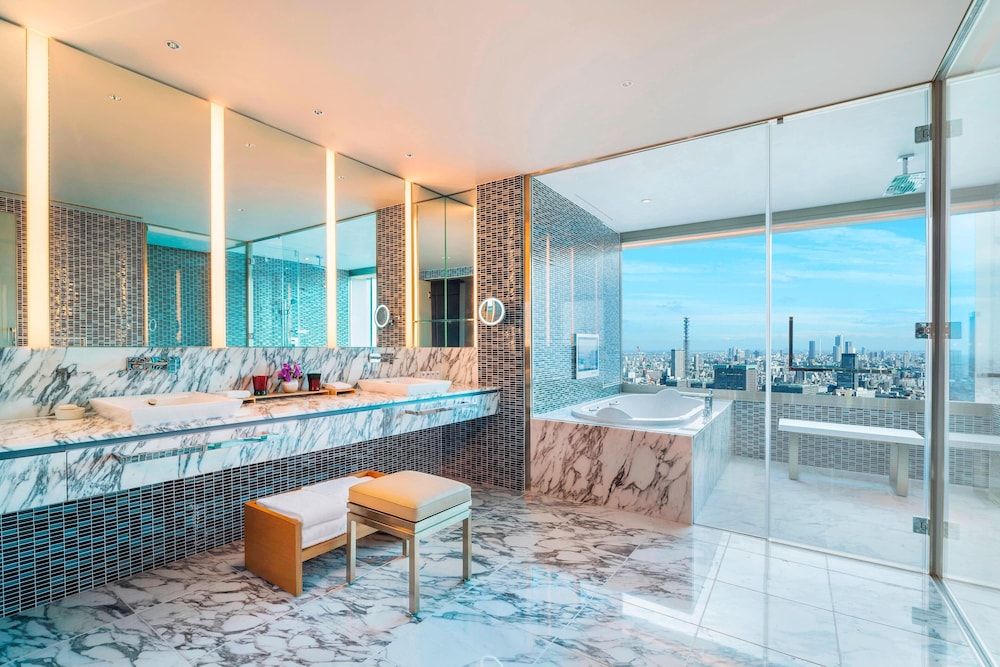 1 Bedroom, Design, Suite, Club Lounge Access