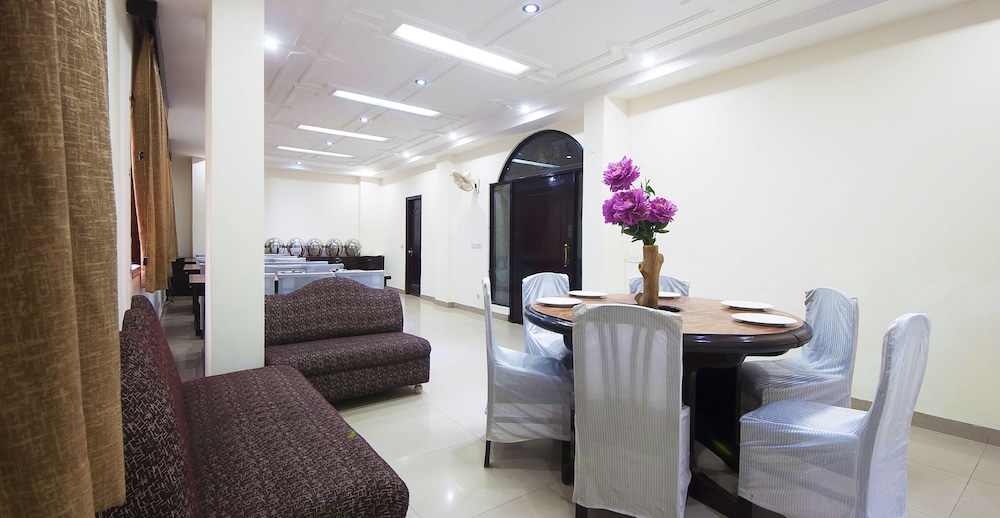 Delhi Darbar hotel 55/63