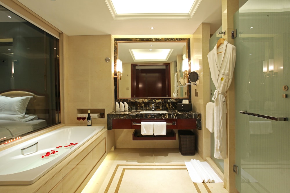 Haili New Century Grand Hotel Haiyan 20/45