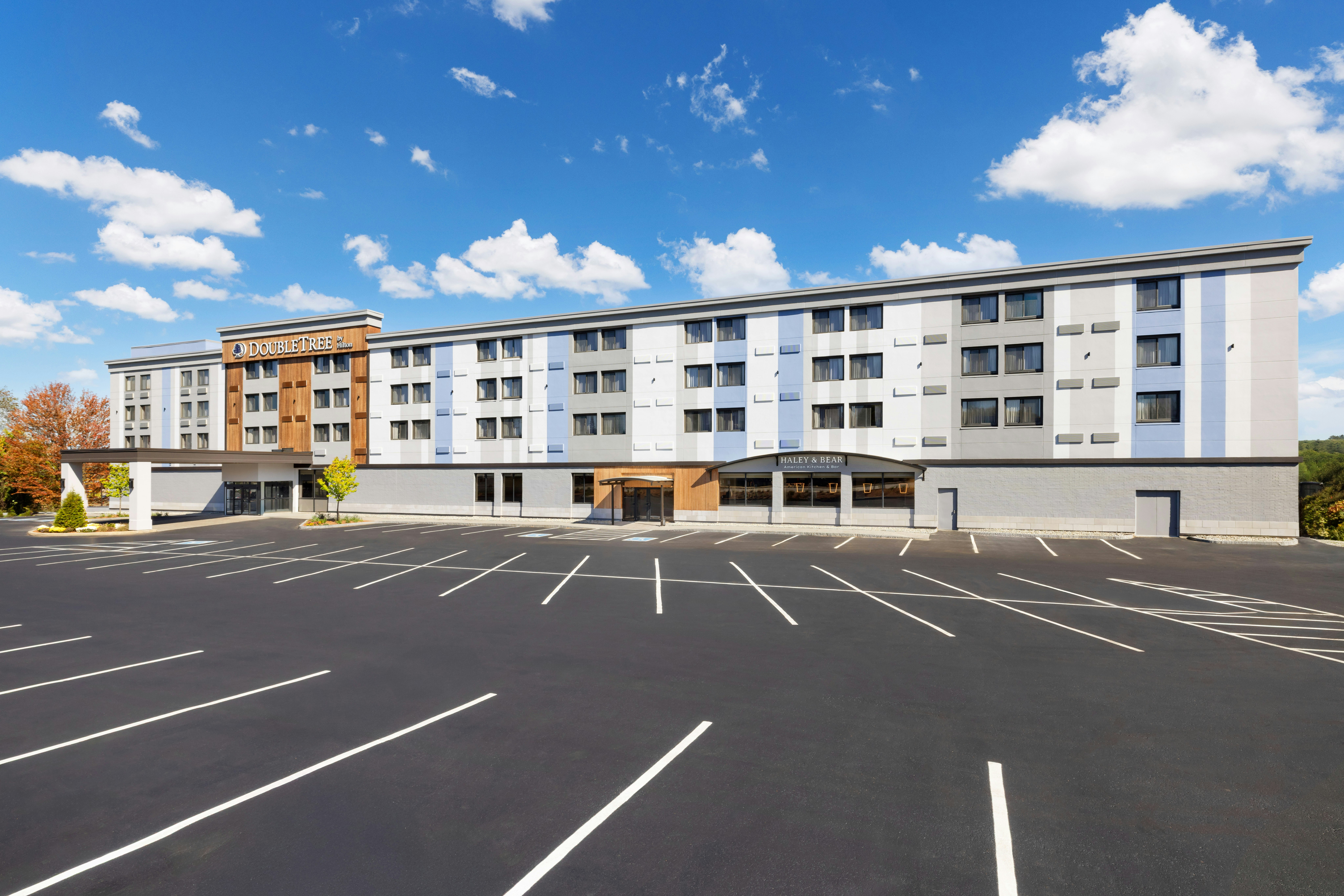 DoubleTree by Hilton Concord Downtown 35/36