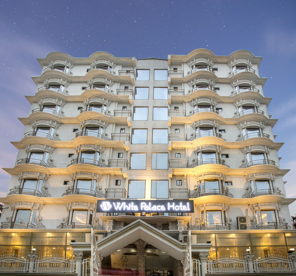 White Palace Hotel photo4
