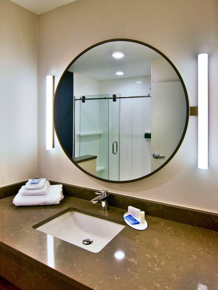 Fairfield Inn Suites Nashville Airport 43/43