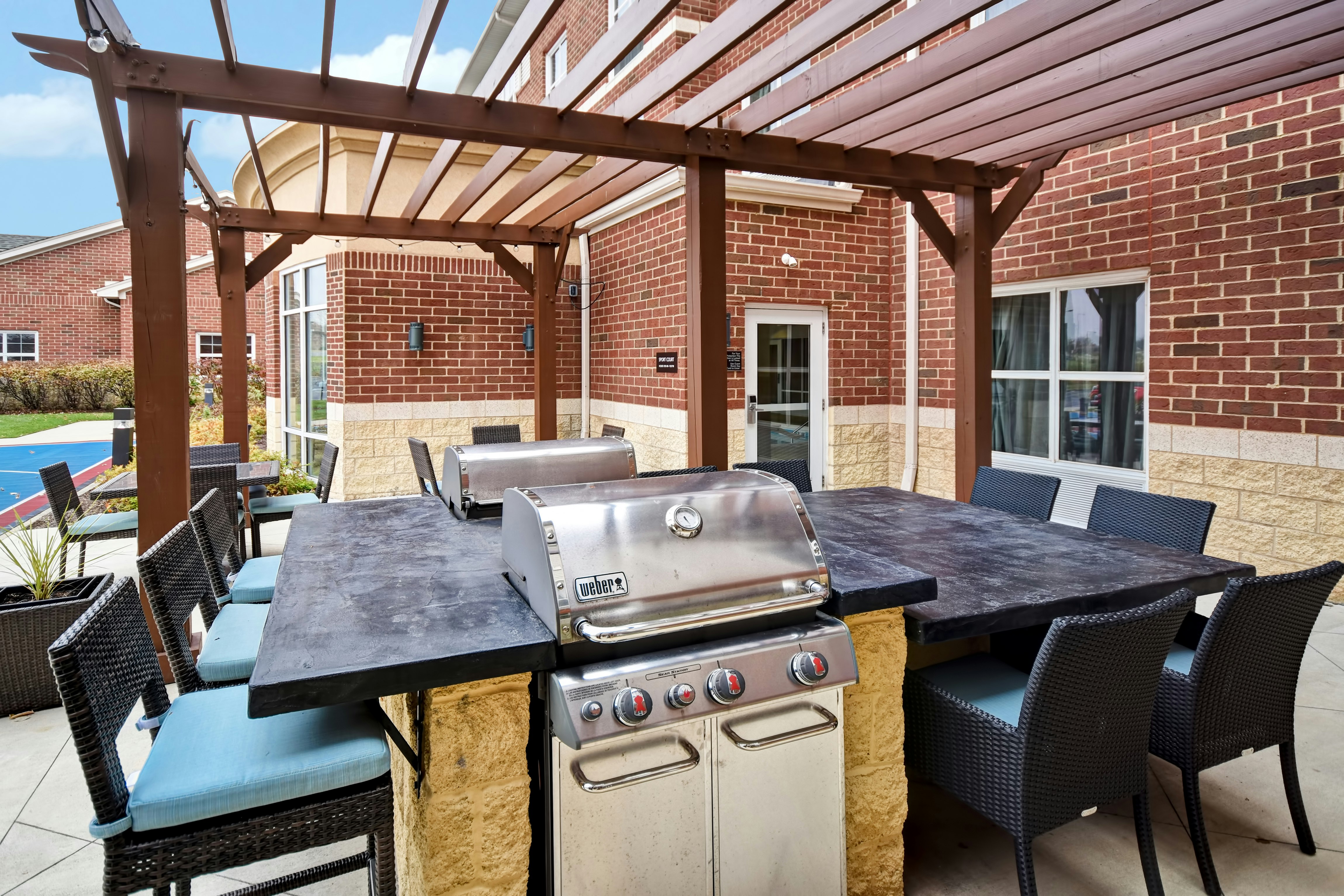 Homewood Suites By Hilton Cincinnati Milford 20/25