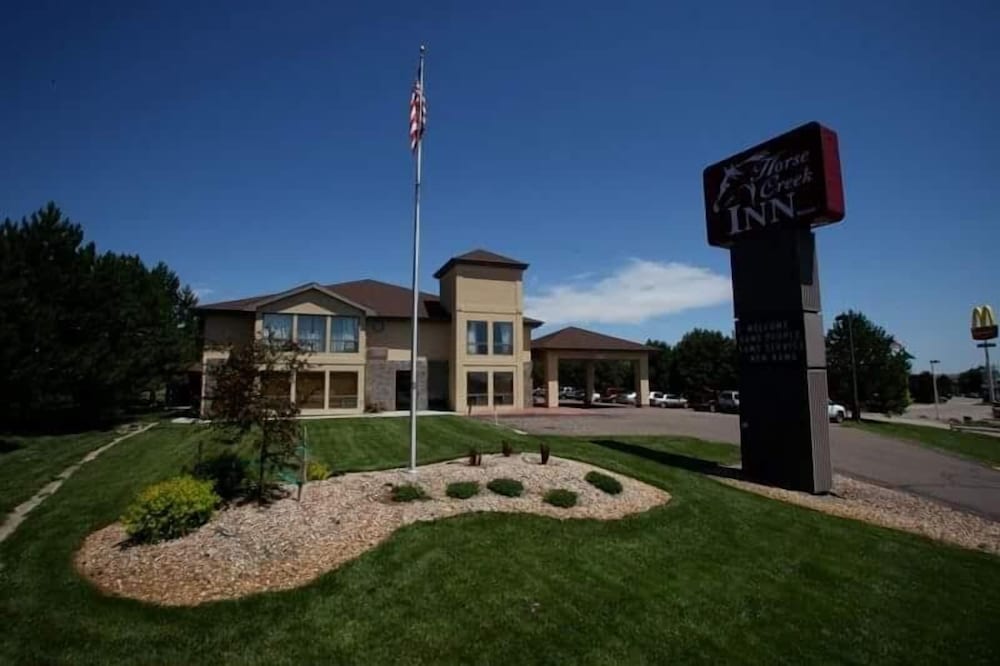 Horse Creek Inn - McCook 33/36