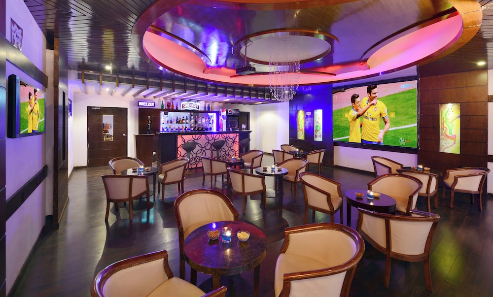 KESHAV CLARKS INN 14/21