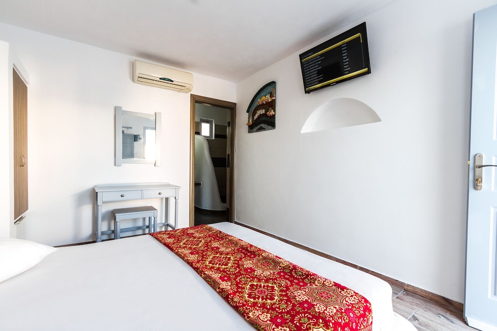 Villa Iliovasilema Santorini 4/50