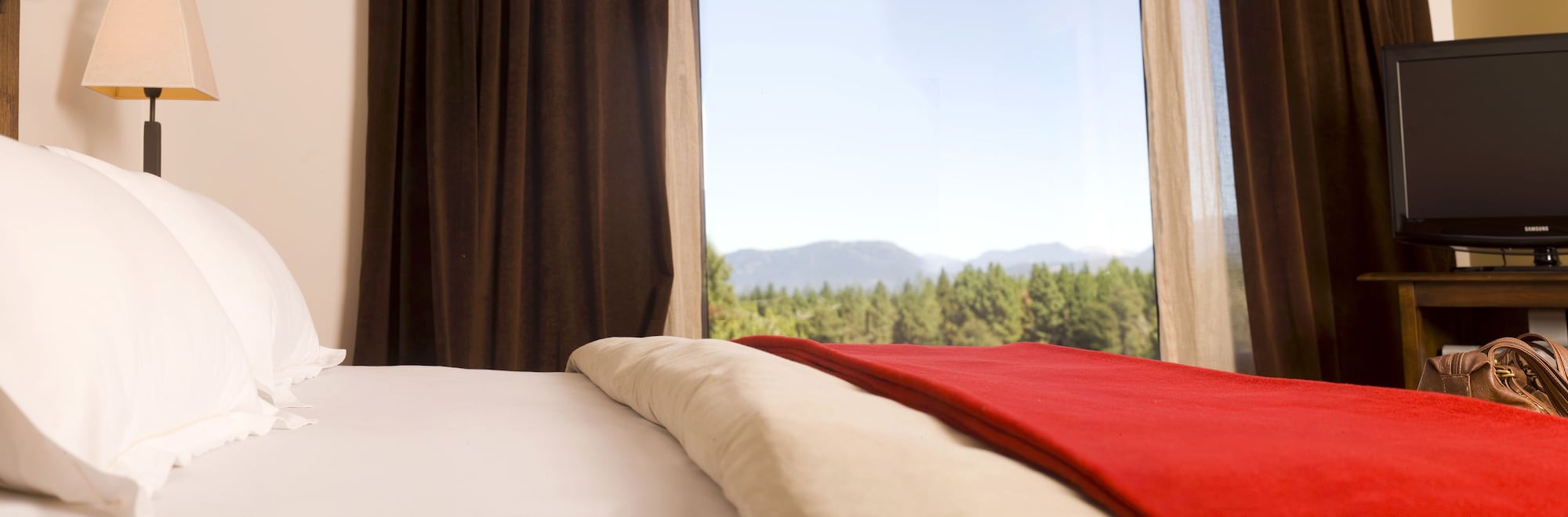 غرفة سوبيريور ثلاثية بسرير كينج وسرير فردي، Loi Suites Chapelco Hotel 3/8
