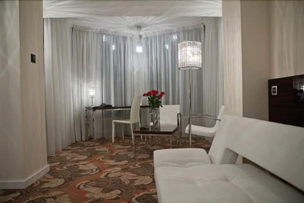 Hotel Rysy 49/84