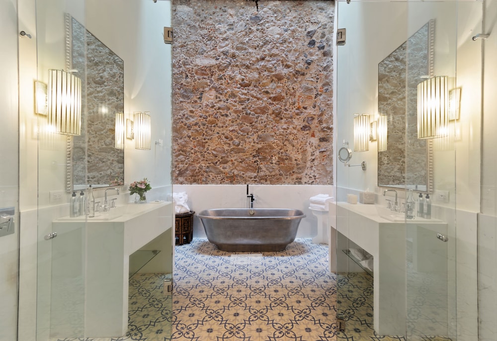 Hotel Casa Blanca 7 31/68