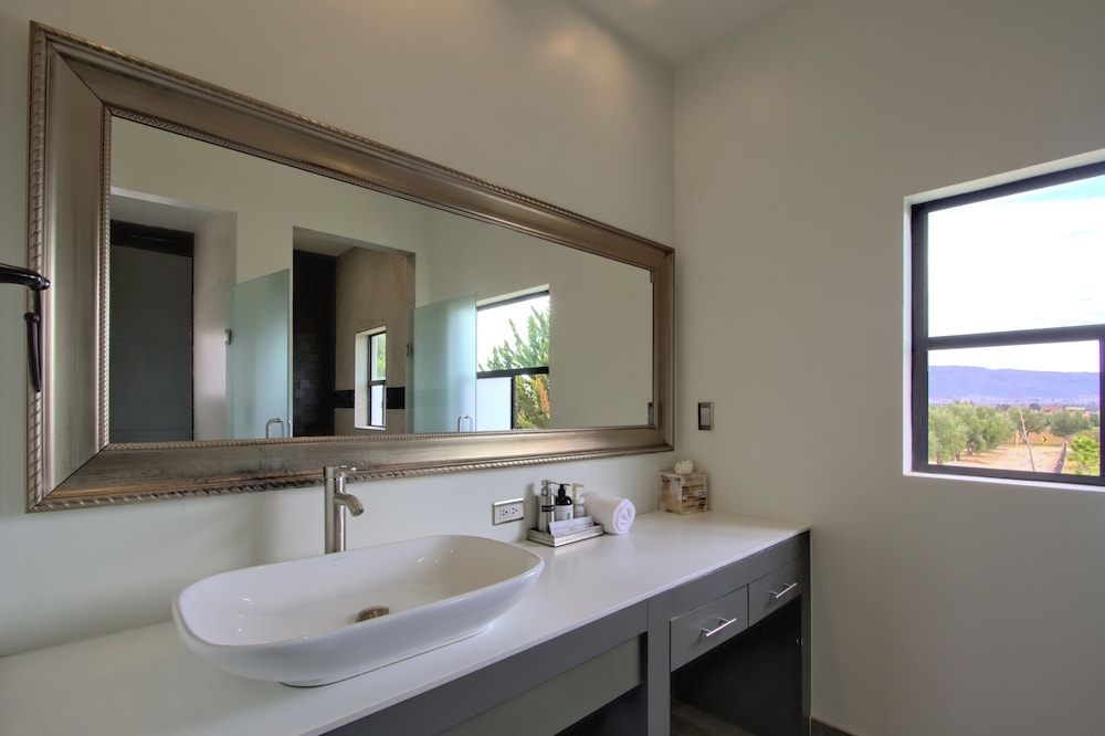 HOTEL BOUTIQUE VALLE DE GUADALUPE 83/83