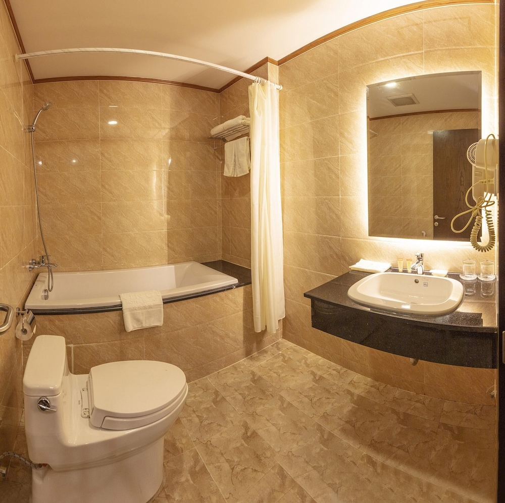 Kings Hotel Dalat 32/34