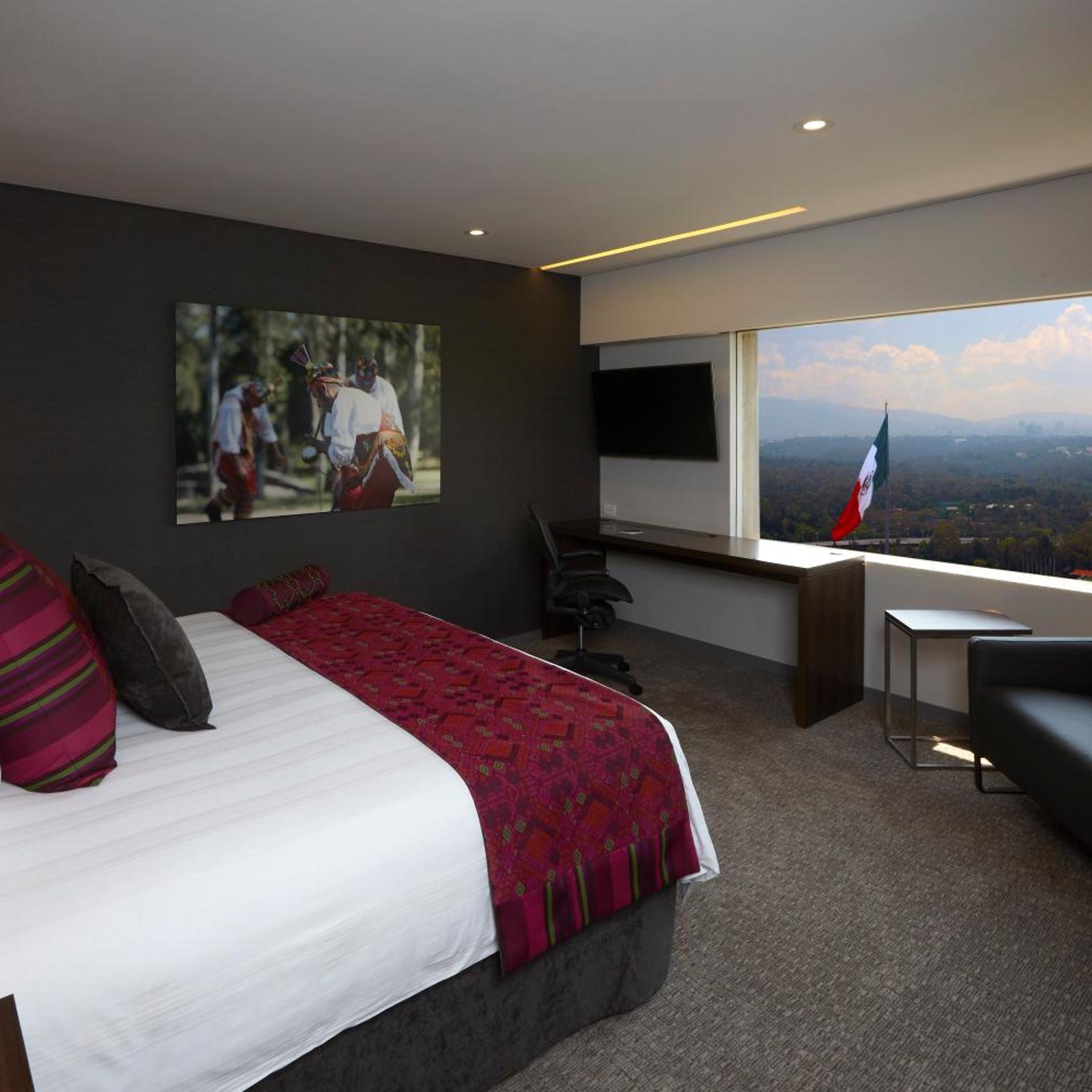 Room, King Bed, Club Floor