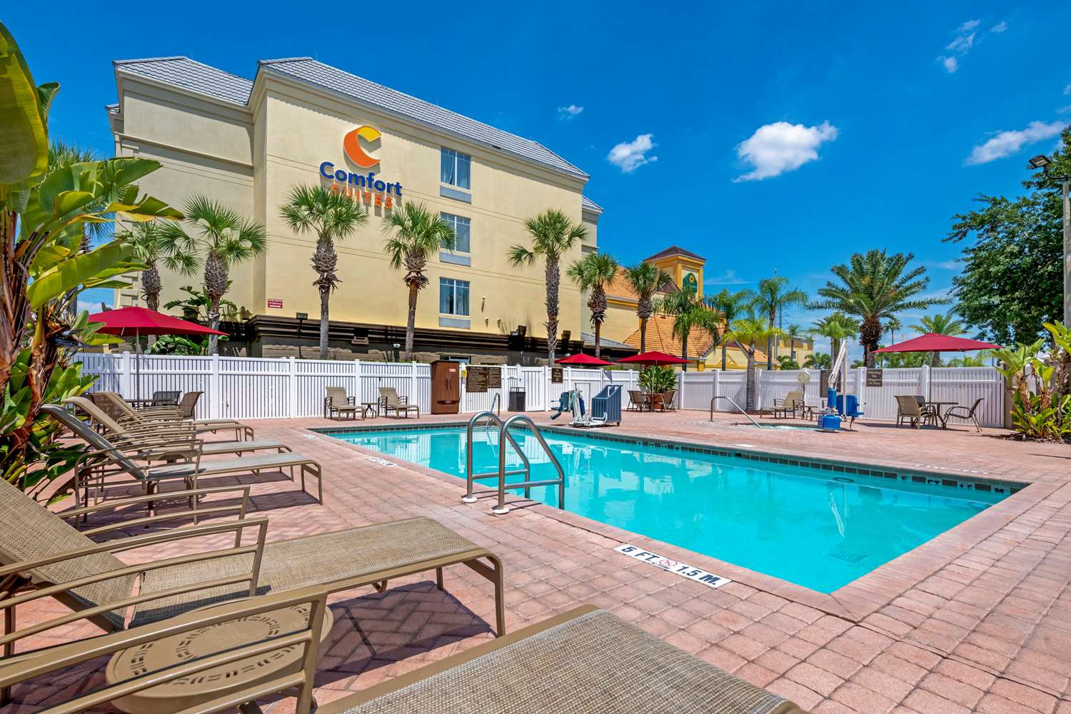 Comfort Suites Near Universal Orlando Resort 25/26