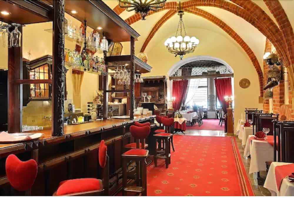 Dwor Polski Hotel 40/50