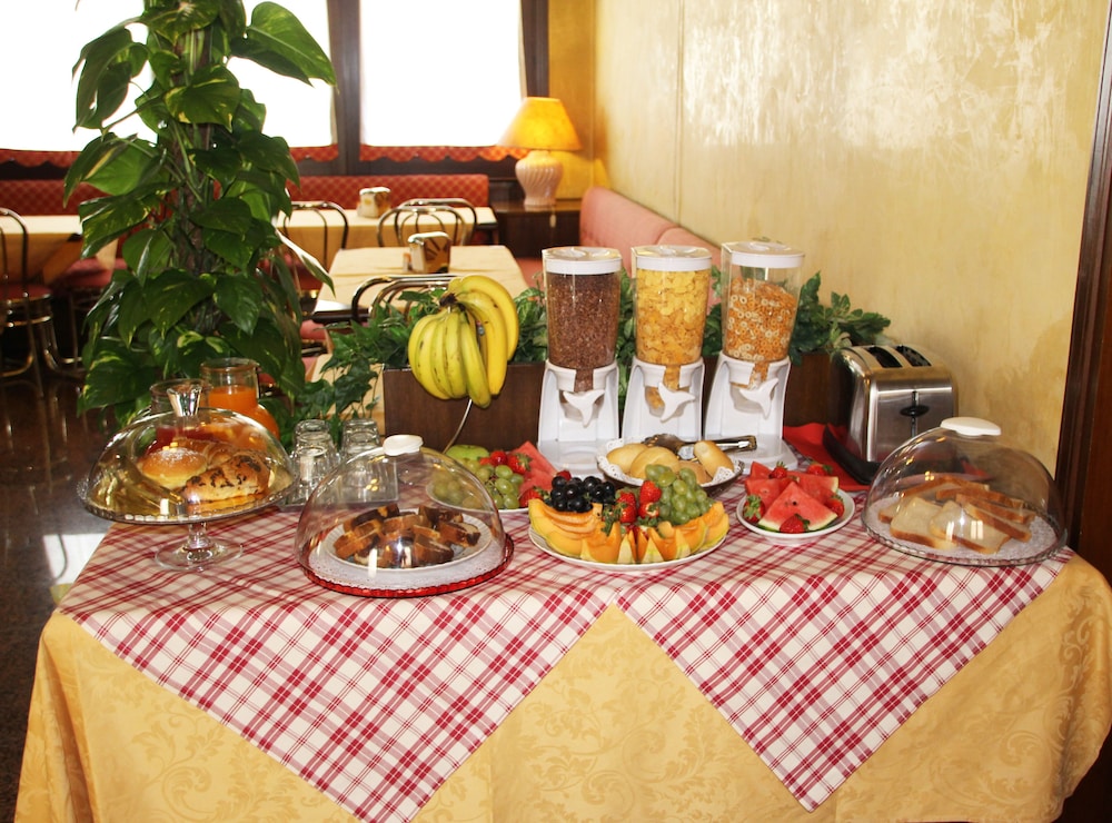 Albergo Leon D Oro 9/28