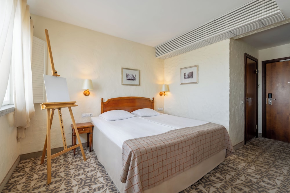 Rixwell Collection Savoy Boutique Hotel (Tallinn) 5/50