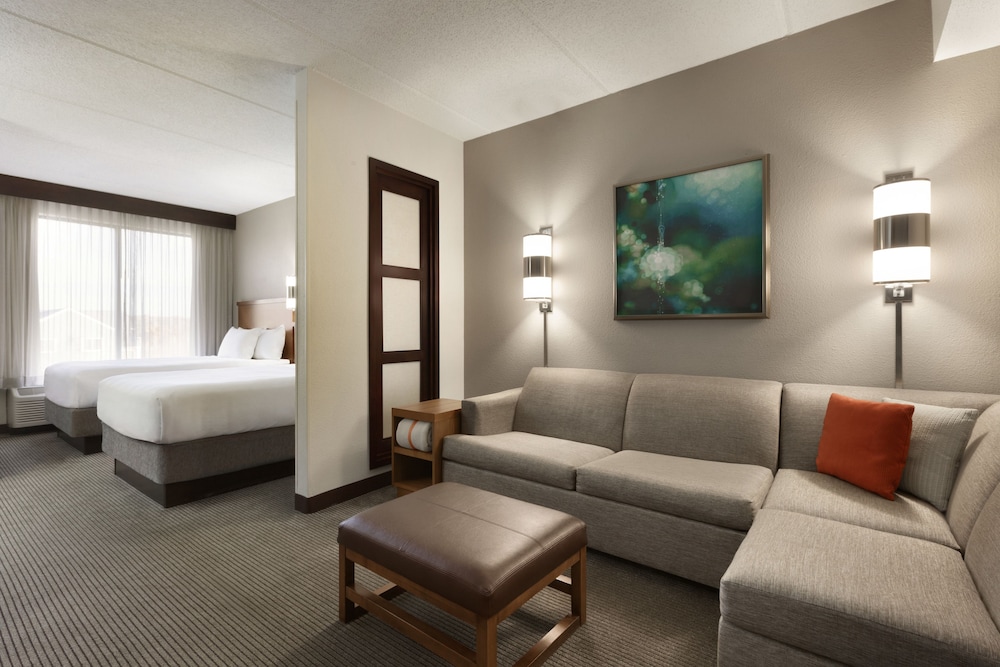 Hyatt Place Nashville Airport 19/62
