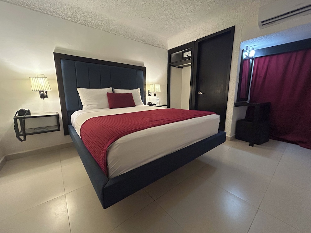 Choco's Hotel 16/31