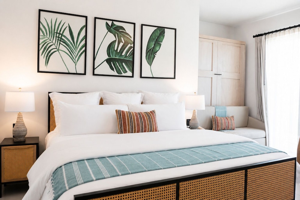 2 Bedrooms, Residence, King Bed, 3 Double Beds, Queen Murphy Bed, Balcony