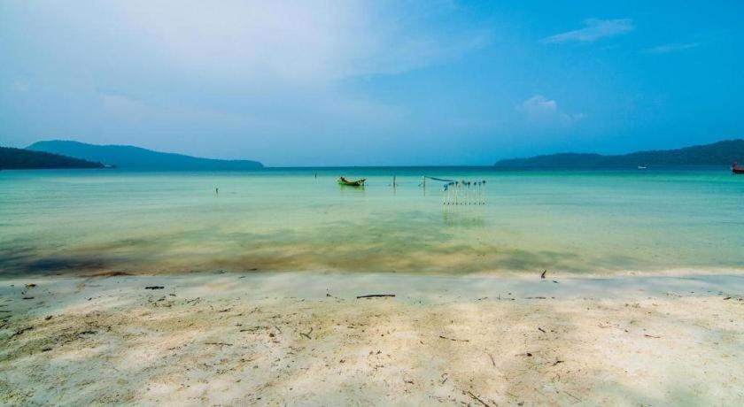 Lakeside By Sokha Beach Resort 58/60