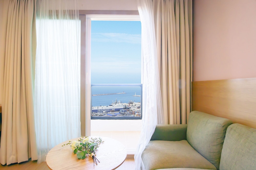Sims Hotel 34/48