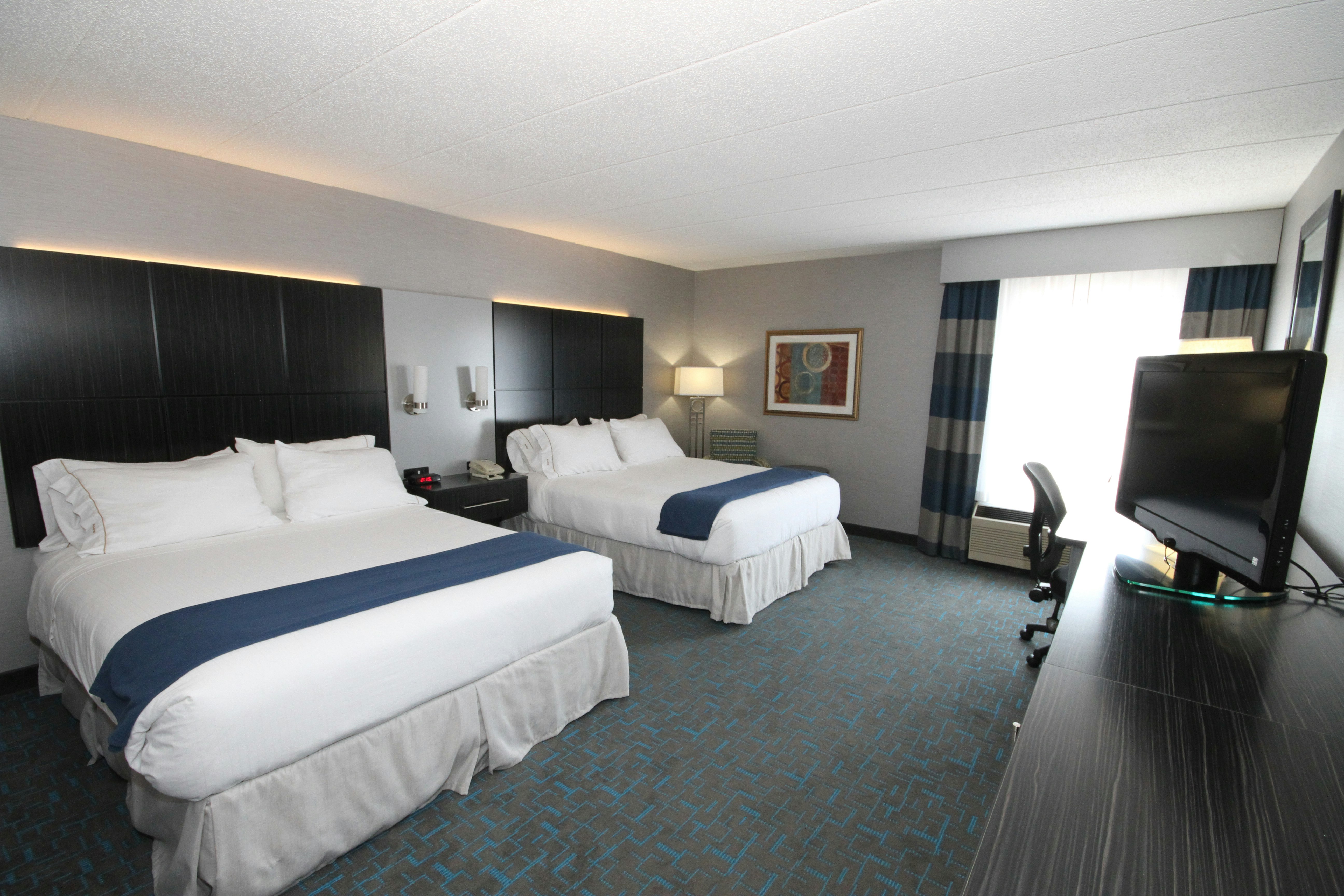 Holiday Inn Express Janesville I 90 And Us Hwy 14 9/65